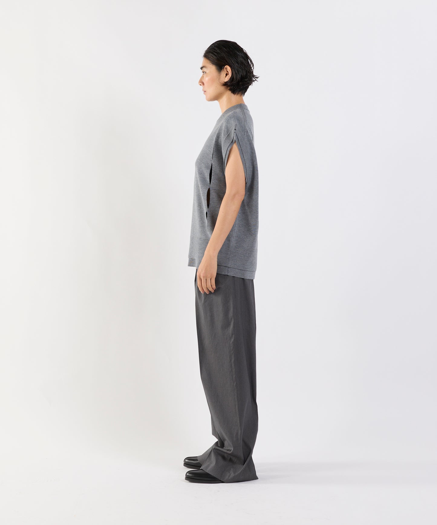 【26SS予約商品】Pintuck Belt Trousers GREY