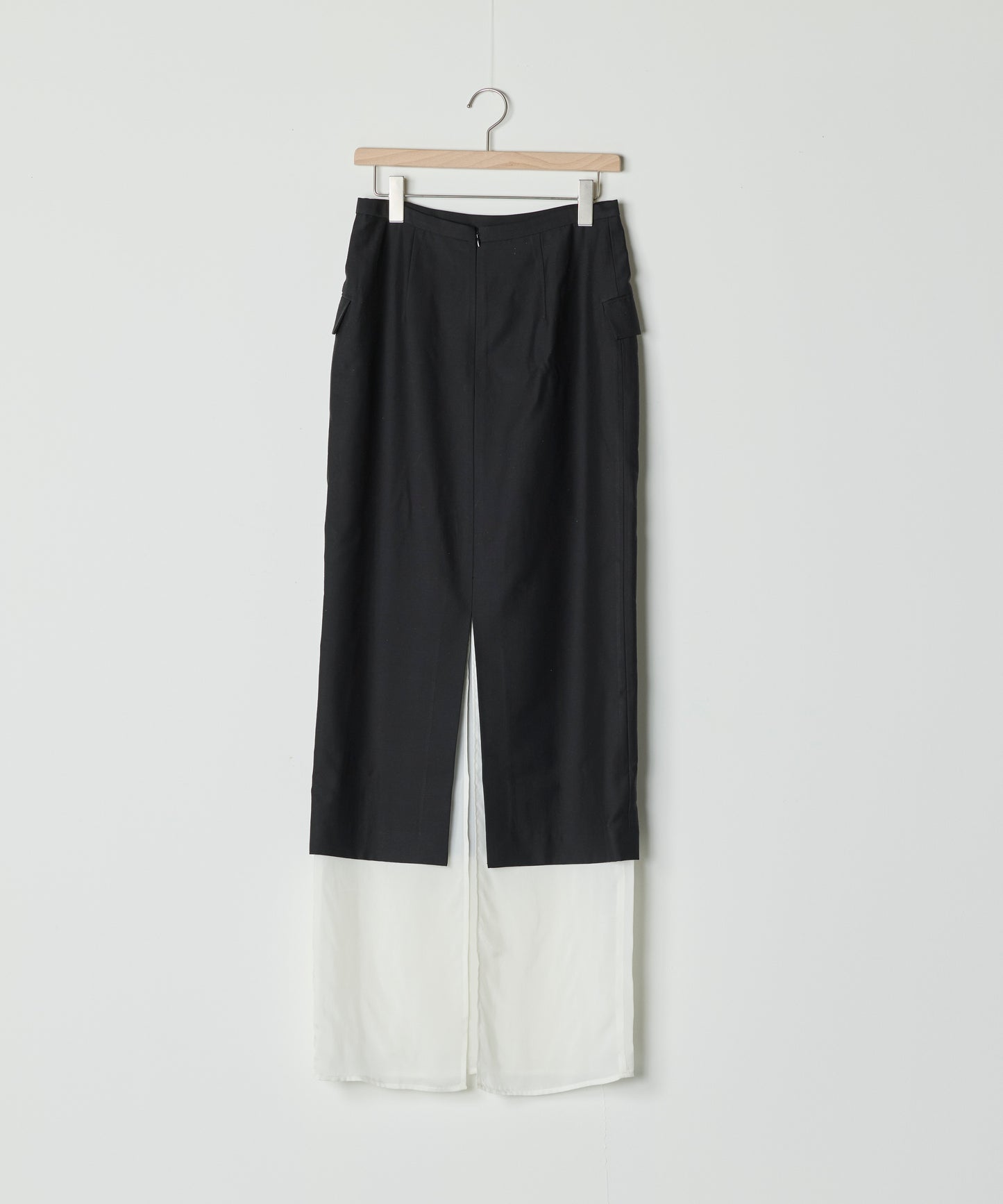 【26SS予約商品】Double-Layered Skirt BLACK