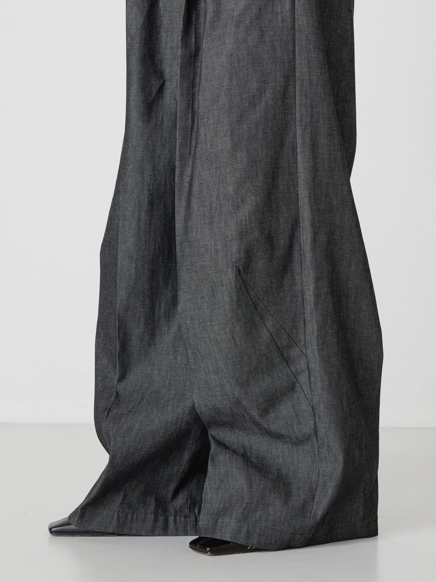 【26SS予約商品】DENIM WIDE PANTS BLACK DENIM