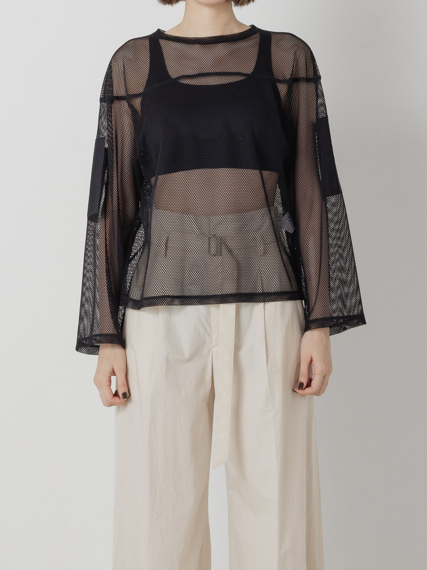 ELBOW PATCH MESH TOPS BLACK