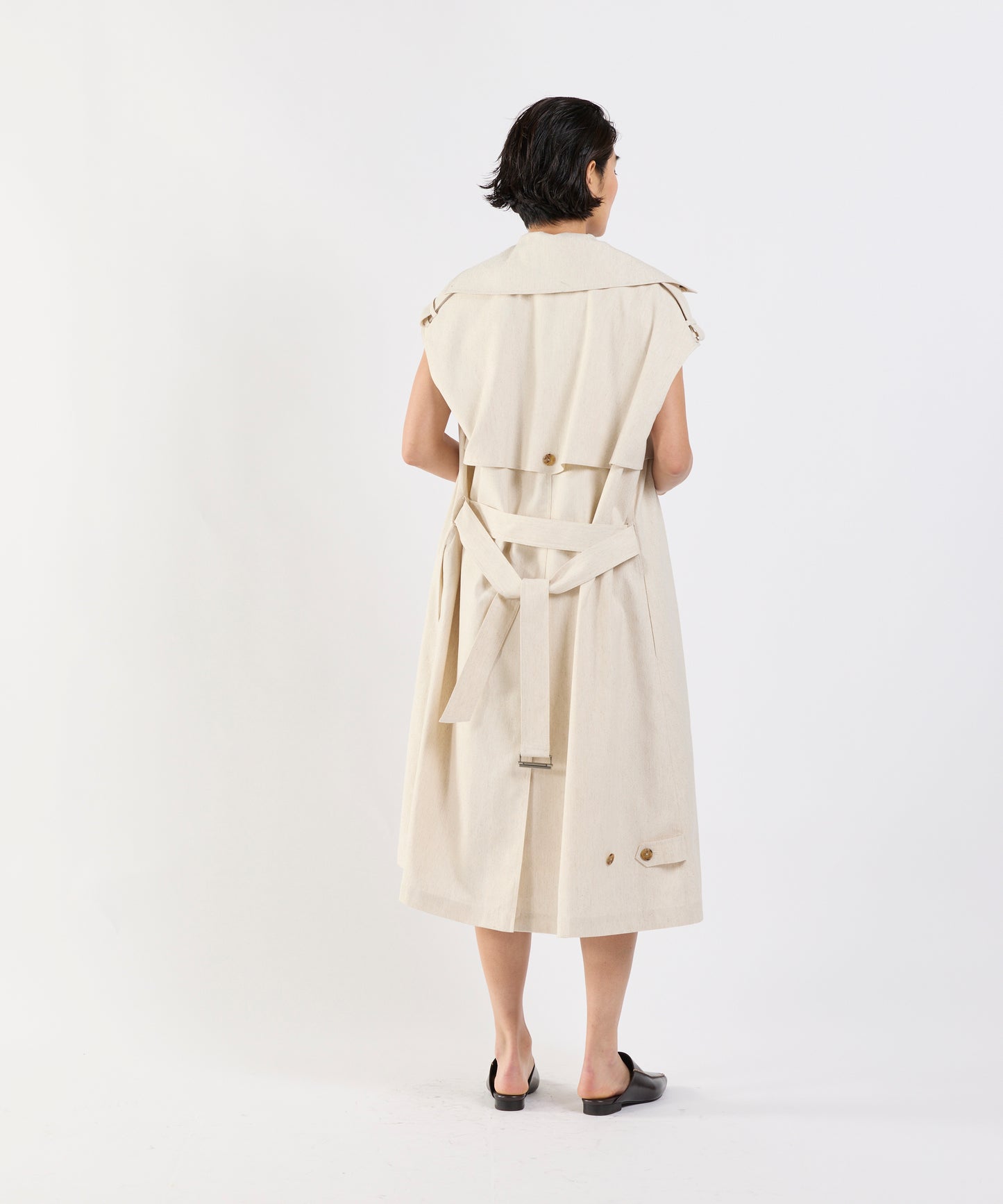 【26SS予約商品】Asymmetric Cape-Layer Dress IVORY