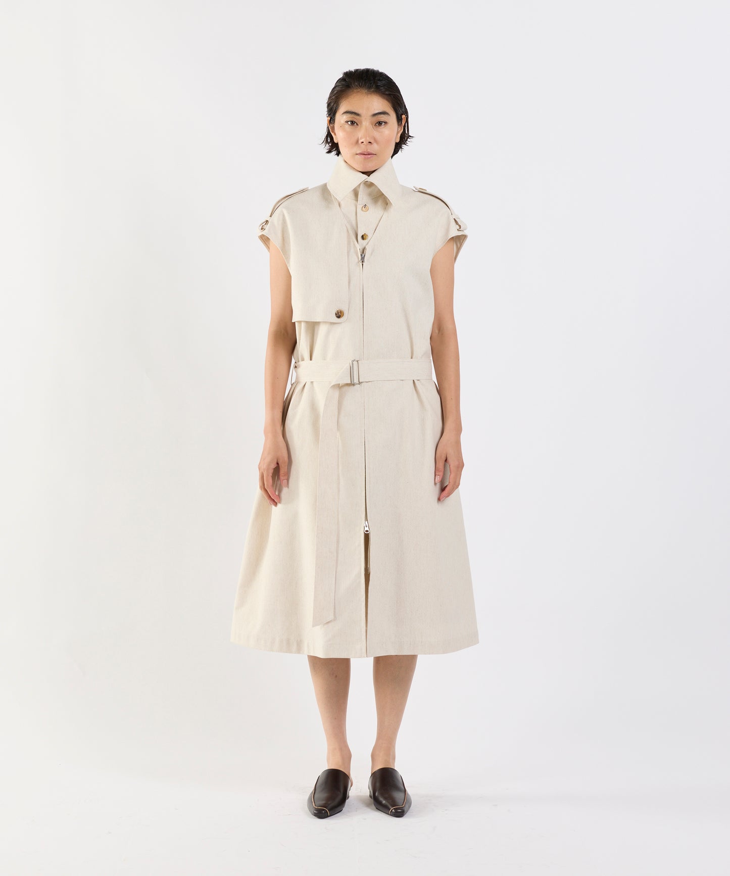 【26SS予約商品】Asymmetric Cape-Layer Dress IVORY