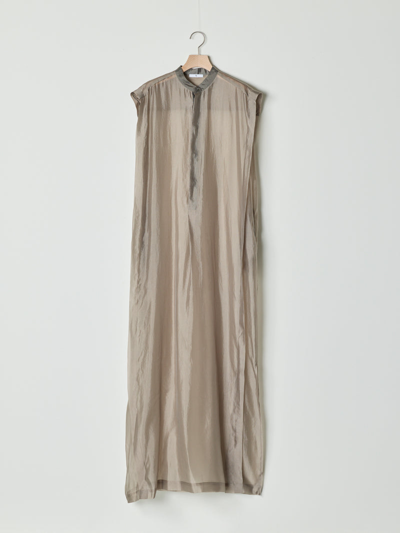 【26SS予約商品】Sleeveless Tuck Shirt Dress KHAKI