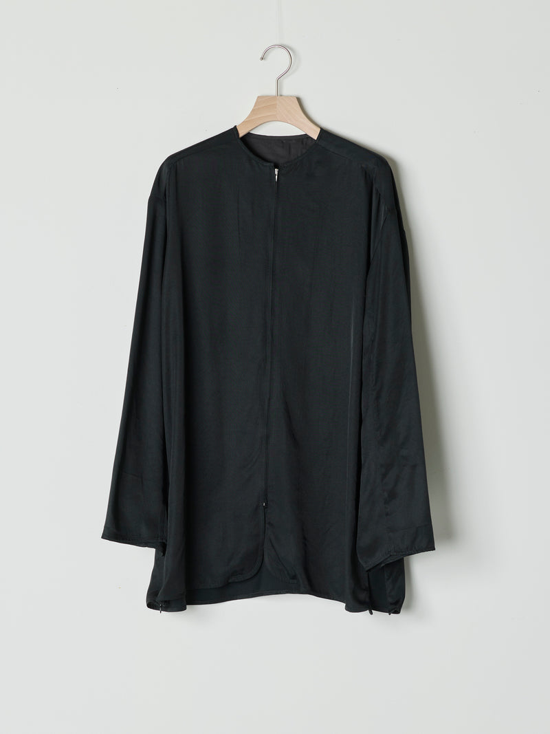 【26SS予約商品】Minimal Satin Zip-Up Blouse BLACK