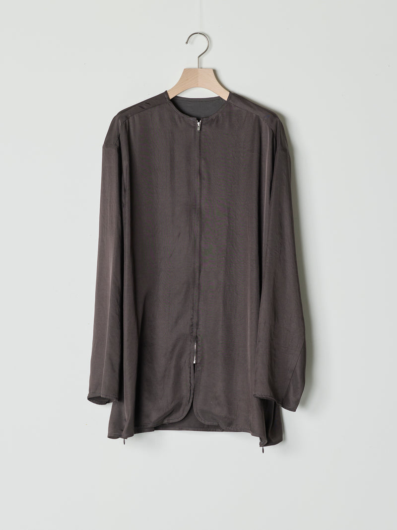 【26SS予約商品】Minimal Satin Zip-Up Blouse BROWN