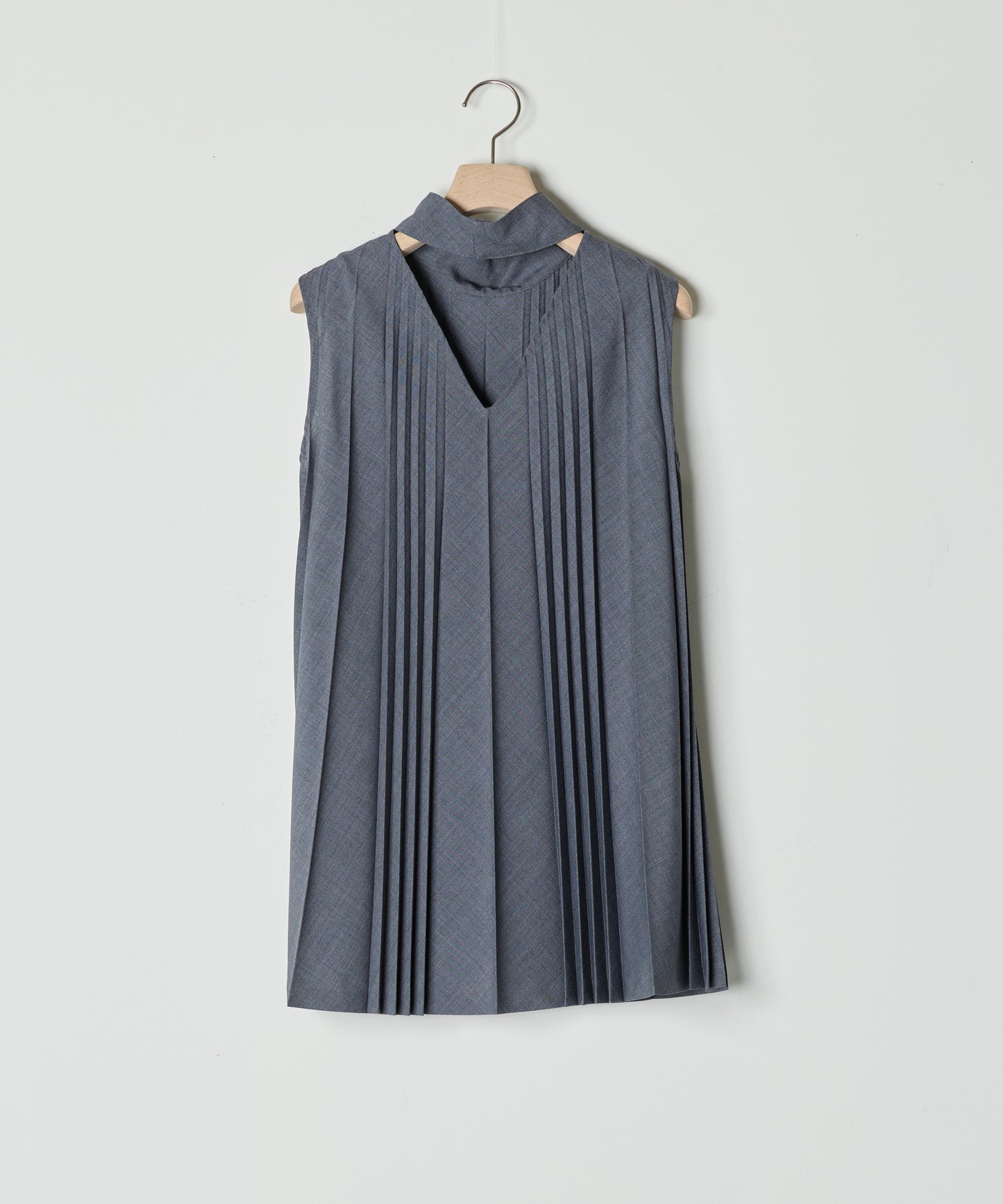 【26SS予約商品】Pleated High-Neck Sleeveless Top BROWN