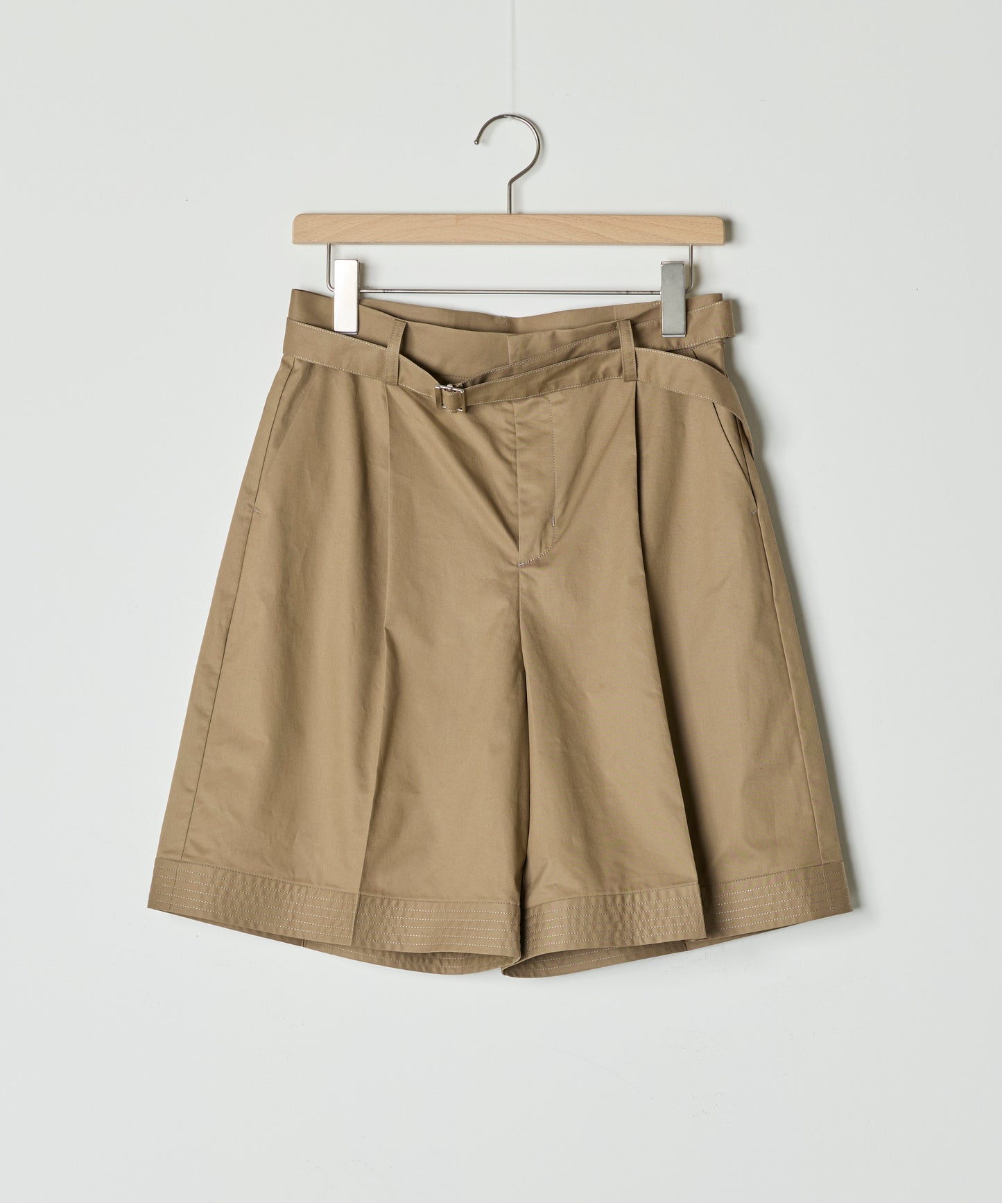 【26SS予約商品】Hem-Stitch Detail Shorts L.BROWN