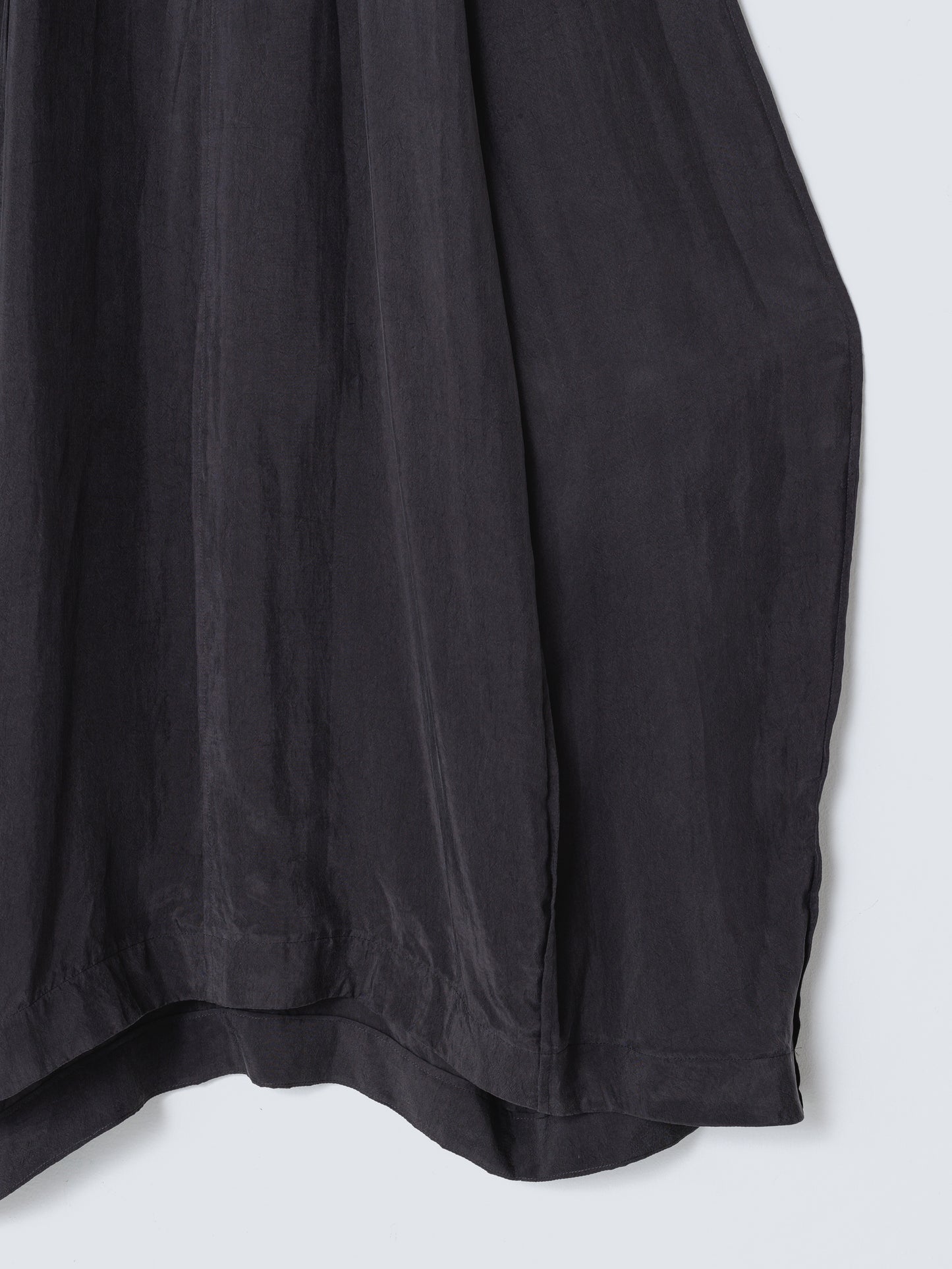 CUPRO CURVE SKIRT CHARCOAL