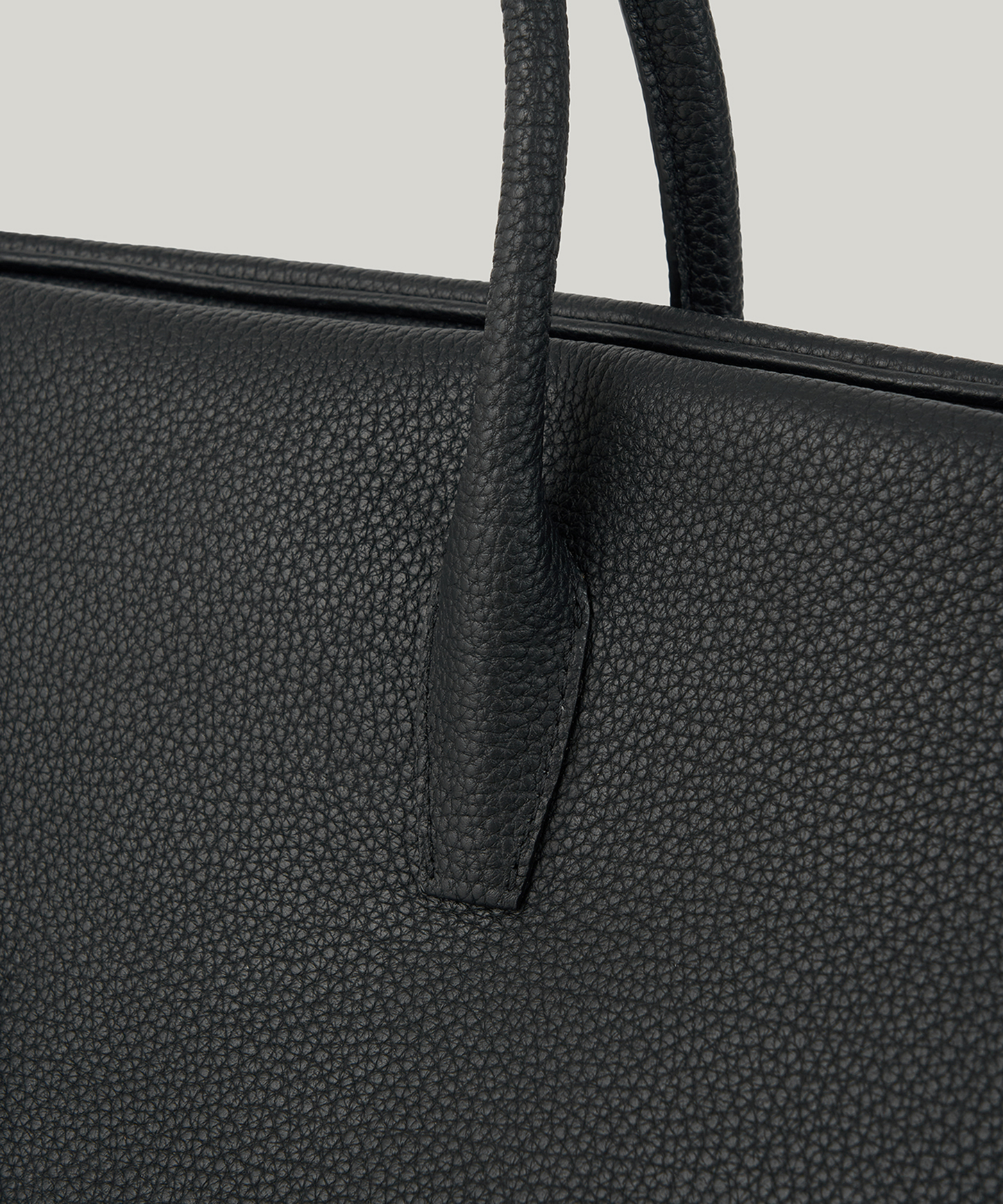 IHNN x LUMEN XLG Boston bag BLACK