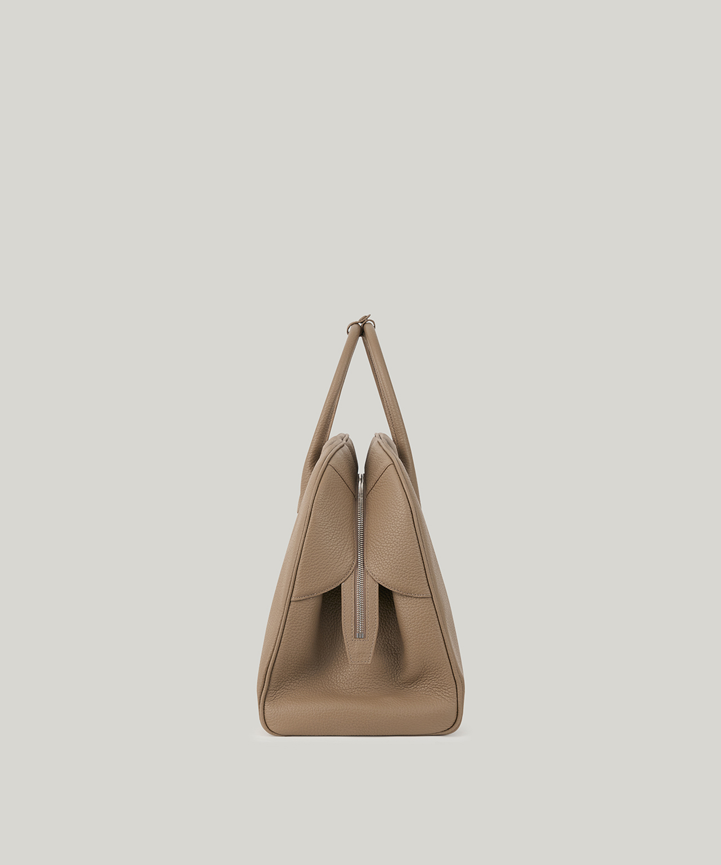 IHNN x LUMEN XLG Boston bag TAUPE