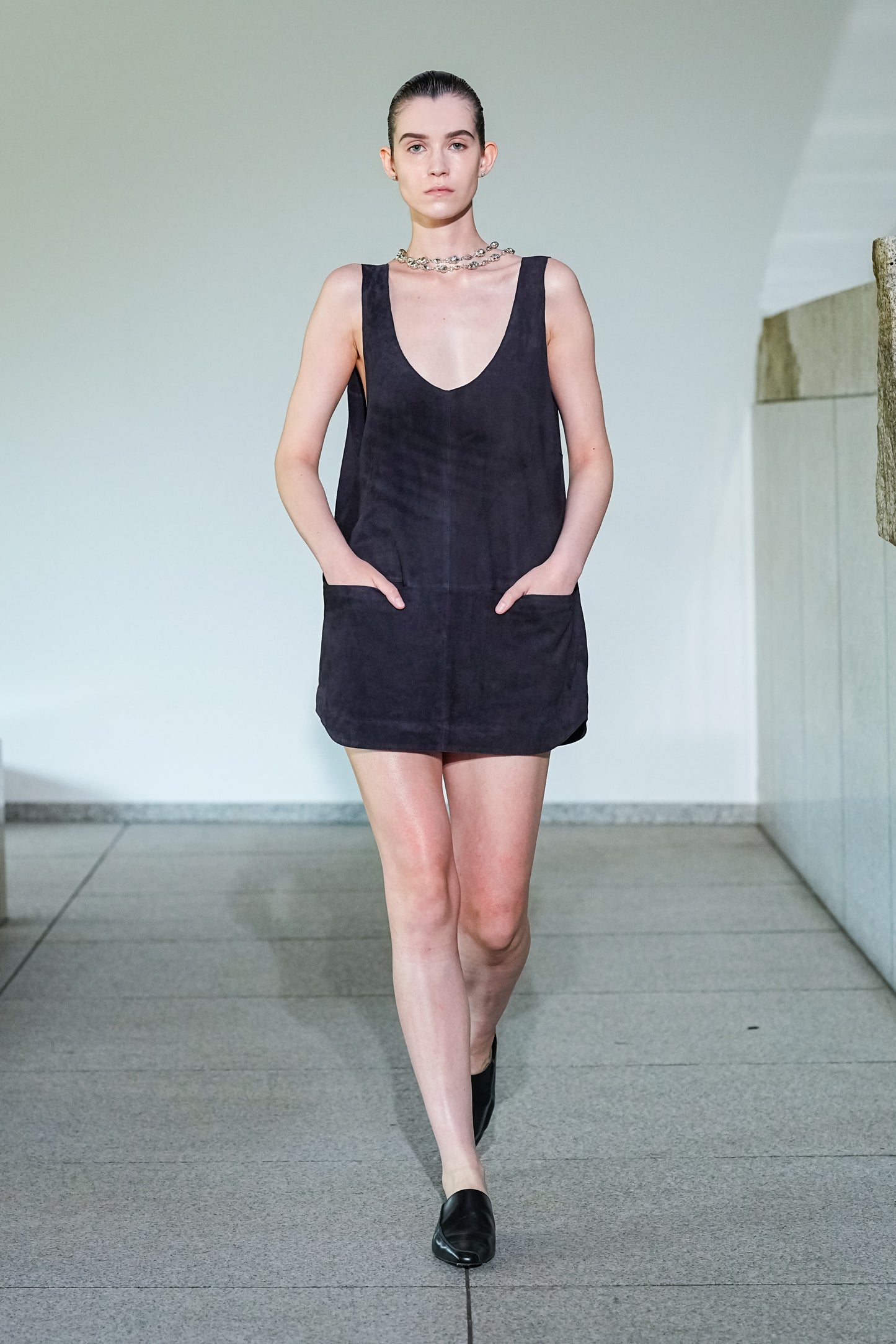 【26SS予約商品】Paneled Suede Tank Top NAVY