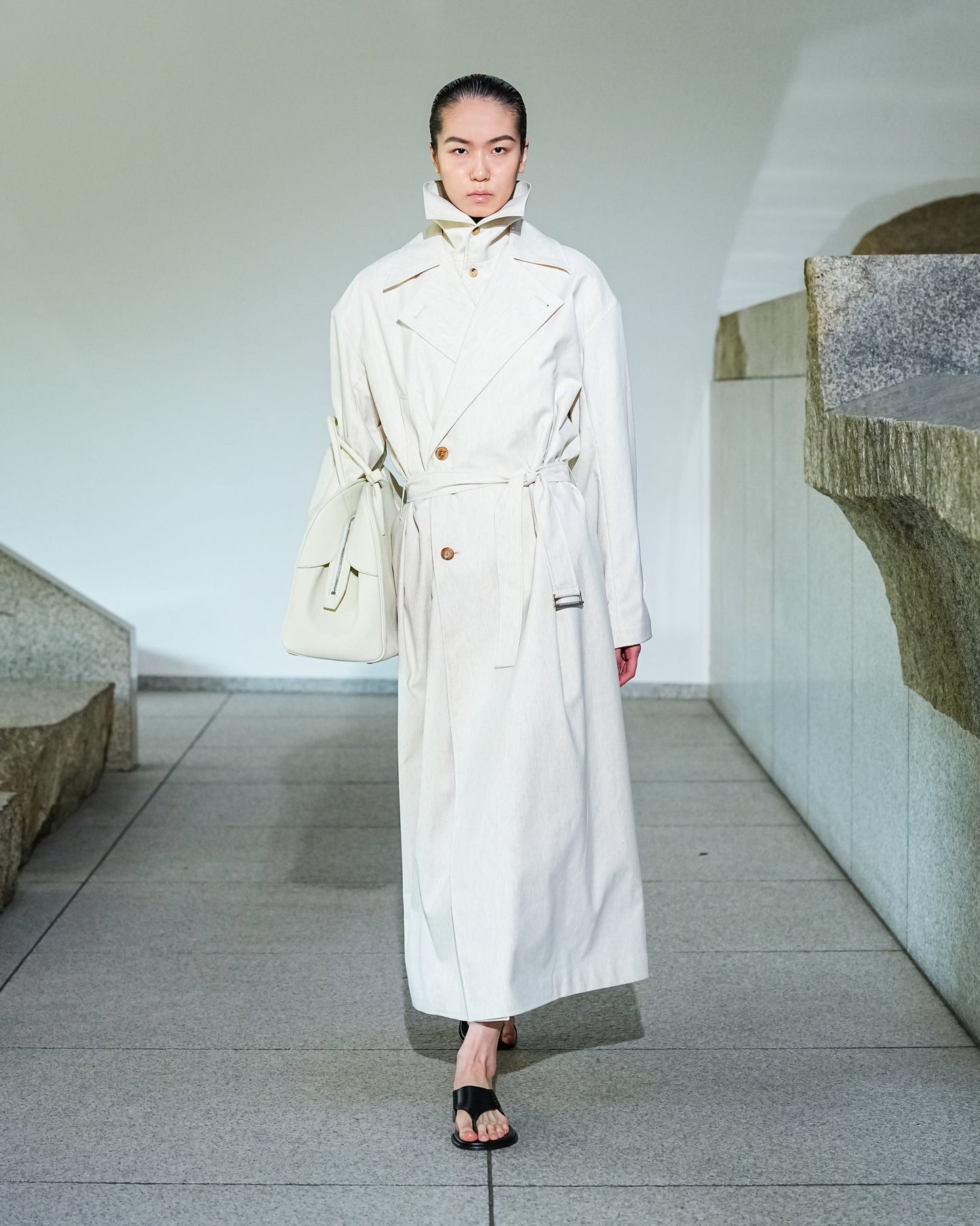【26SS予約商品】Low-Waisted Belted Trench Coat IVORY