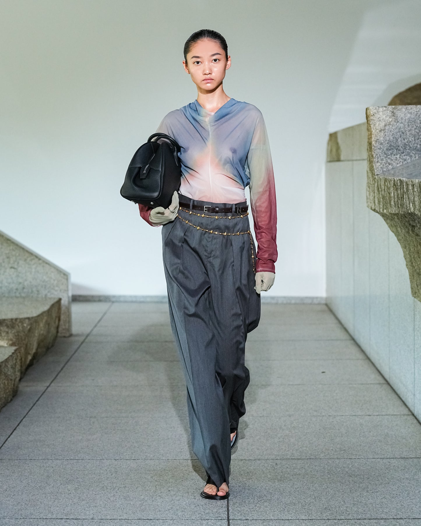 【26SS予約商品】Pintuck Belt Trousers GREY