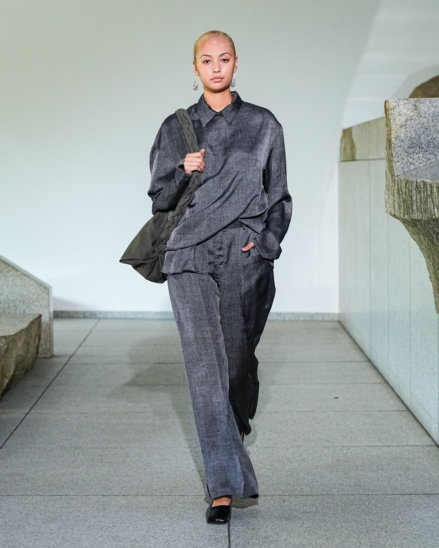 【26SS予約商品】Bojagi sling bag CHARCOAL